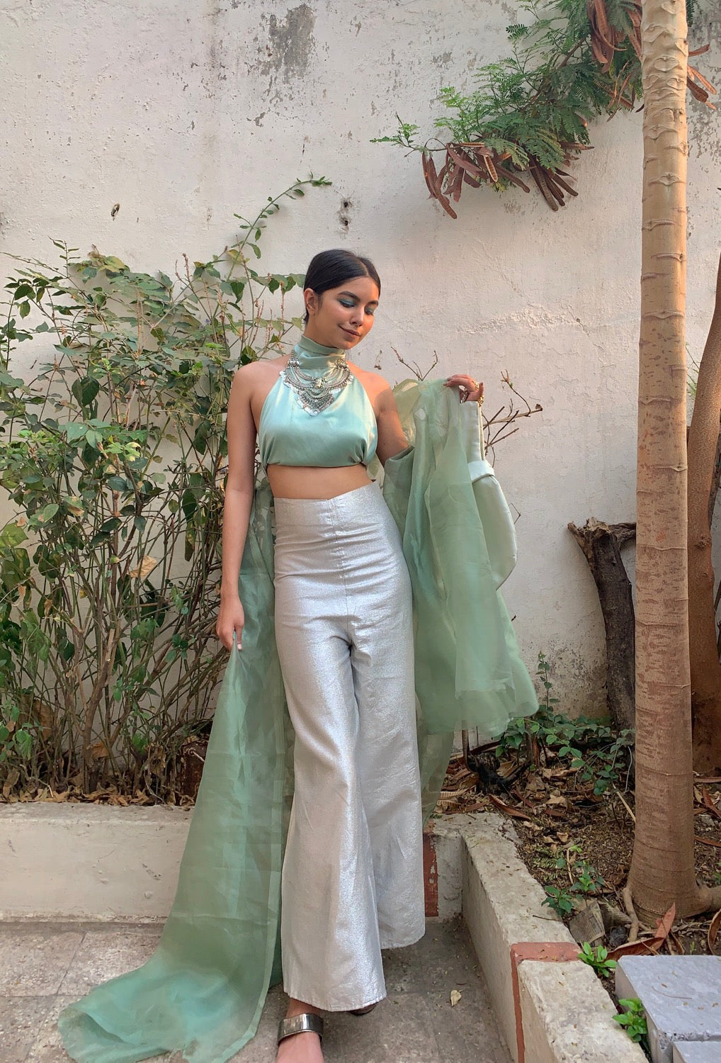 Backless Halter neck Ethnic Co-ords.