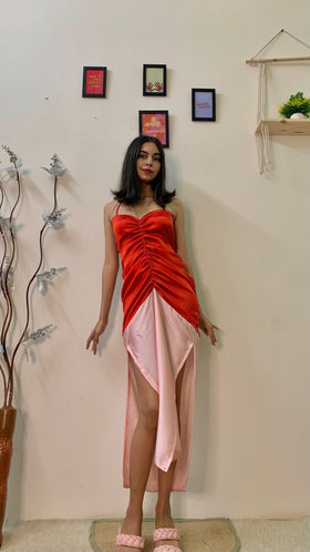 Mid-Ruched Trilateral Rhinestone Straos fit