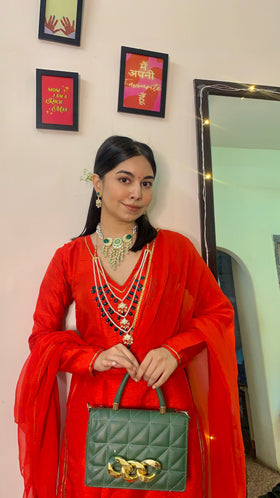 The laal Mirch Kurta set