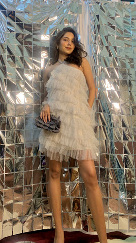 The Snowflake Tulle Fit