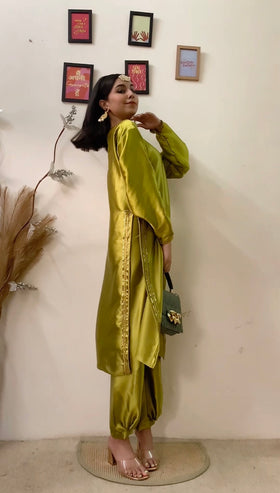 Gulbahaar Kurta Set
