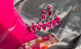Rhinestones and pearls Choker with earrings 