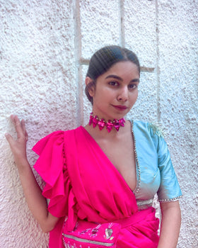 Rhinestones and pearls Choker with earrings 