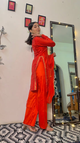 The laal Mirch Kurta set