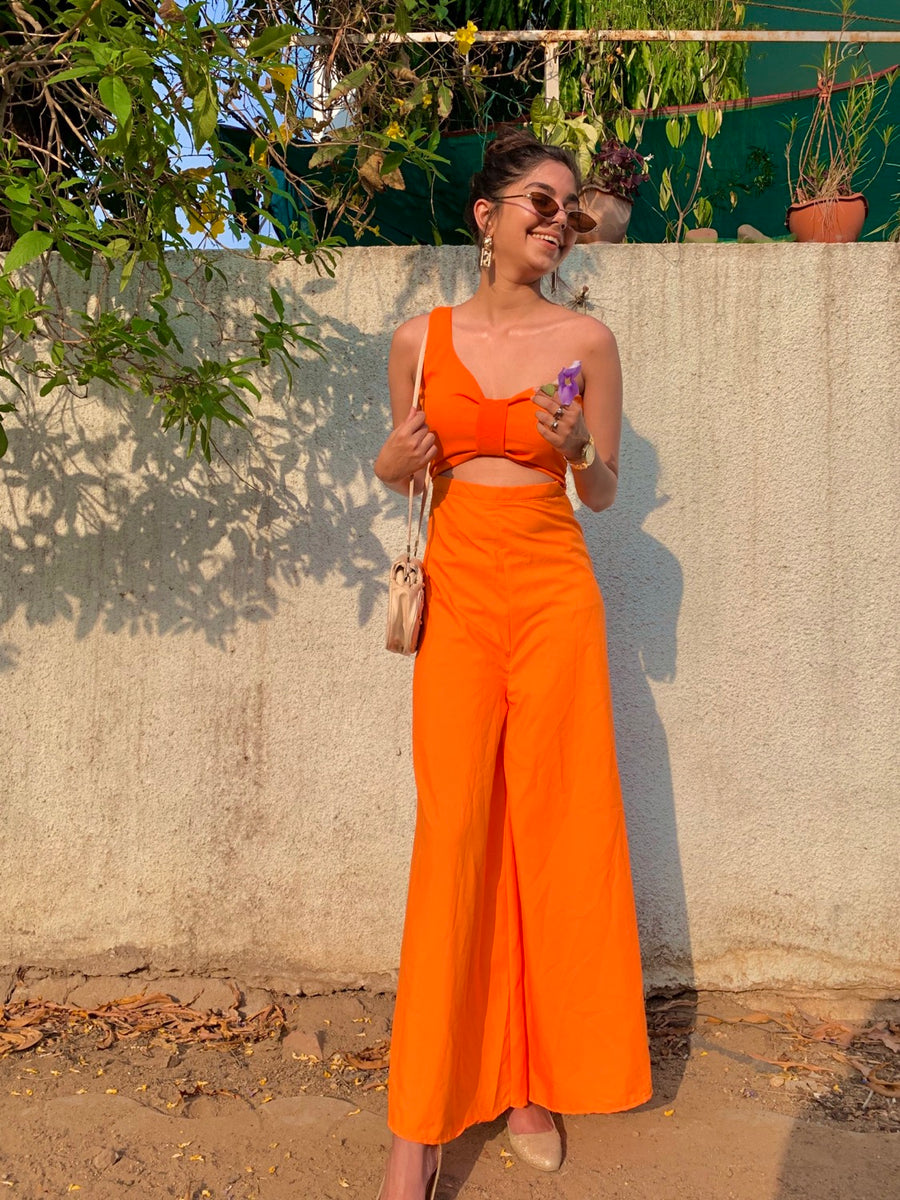 Single shoulder with mid-bow top and Parallel pant co-ords