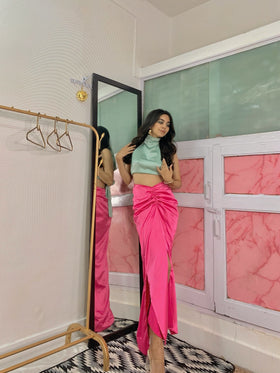 Mid Ruched Three Slits Skirt